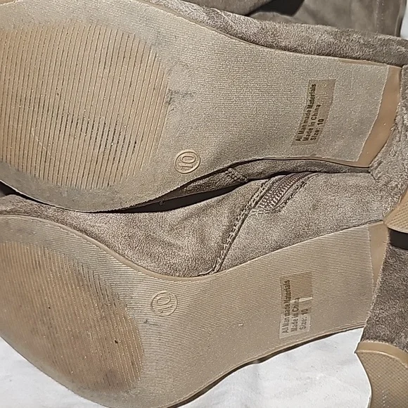 Wild Diva Tall Taupe Boot - Picture 10 of 13